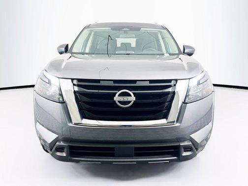 2024 Nissan Pathfinder SV FWD