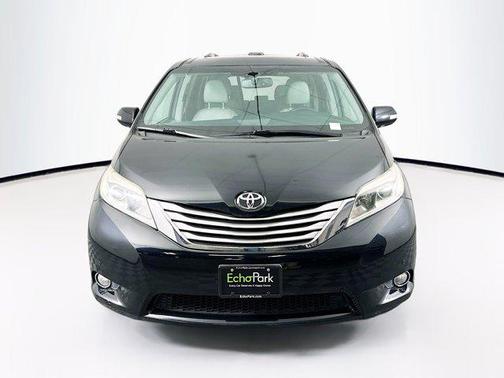 2017 Toyota Sienna Limited Premium
