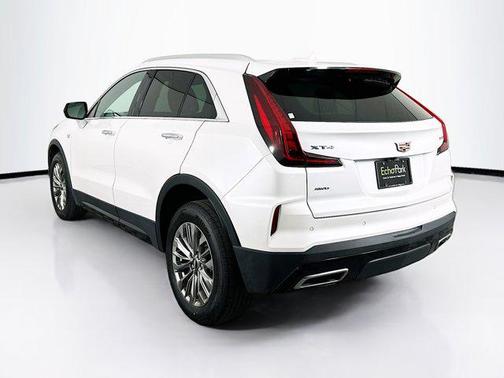 Crystal White Tricoat 2024 Cadillac XT4 Premium Luxury