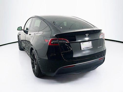 Solid Black 2022 Tesla Model Y Performance Dual Motor All-Wheel Drive