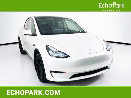 Pearl White Multi-Coat 2024 Tesla Model Y Long Range Dual Motor All-Wheel Drive