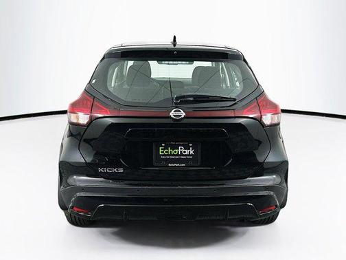 2021 Nissan Kicks S