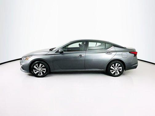 2022 Nissan Altima S FWD