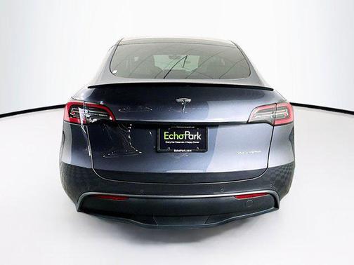 2022 Tesla Model Y Long Range Dual Motor All-Wheel Drive