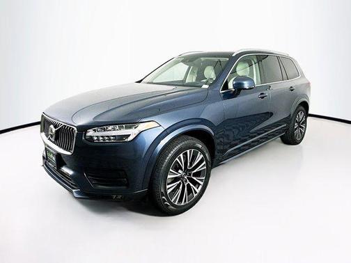 2021 Volvo XC90 T5 Momentum