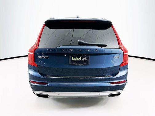 2021 Volvo XC90 T5 Momentum