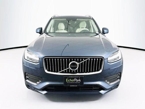 2021 Volvo XC90 T5 Momentum