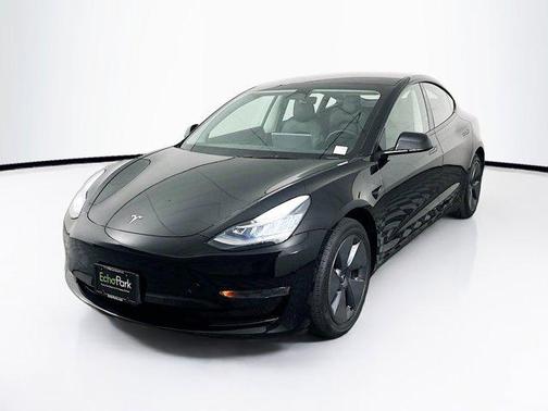 2022 Tesla Model 3 Standard Range