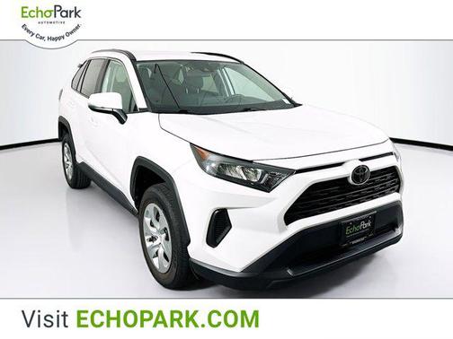 2020 Toyota RAV4 LE