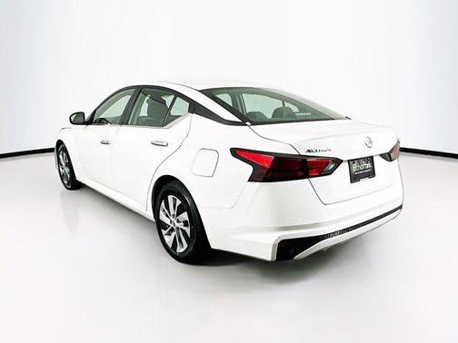 2022 Nissan Altima S FWD
