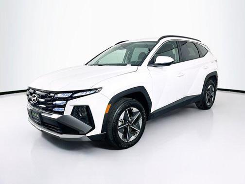 Serenity White Pearl 2025 Hyundai TUCSON SEL