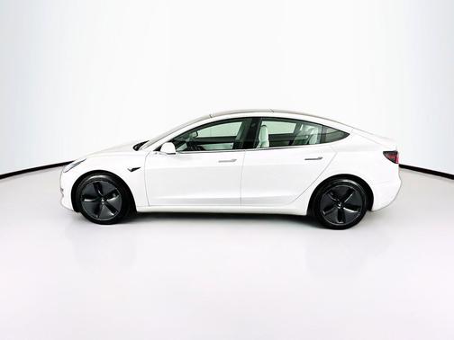 Pearl White Multi-Coat 2018 Tesla Model 3 Long Range