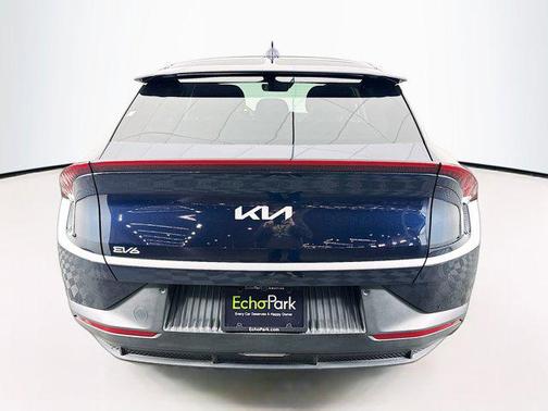 2023 Kia EV6 Light