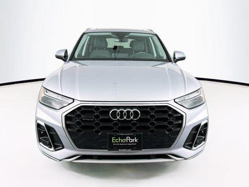 2023 Audi Q5 45 S line Premium