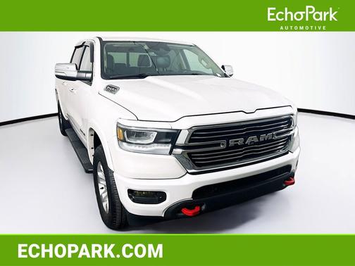 Ivory White Tri-Coat Pearlcoat 2020 RAM 1500 Laramie
