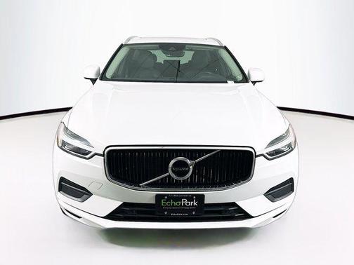 2020 Volvo XC60 T5 Momentum