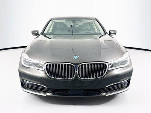 2018 BMW 750 i xDrive