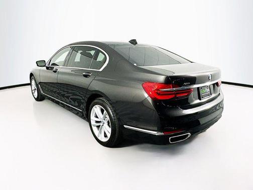 2018 BMW 750 i xDrive