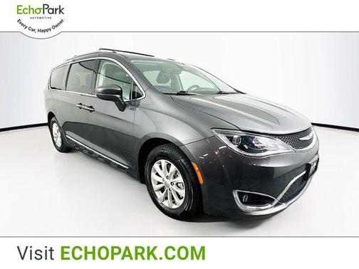 2018 Chrysler Pacifica Touring-L
