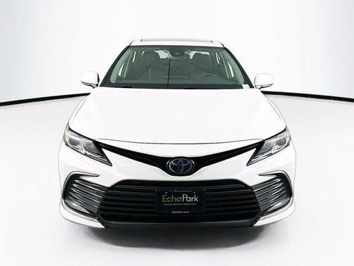2024 Toyota Camry Hybrid LE