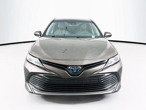2019 Toyota Camry Hybrid LE