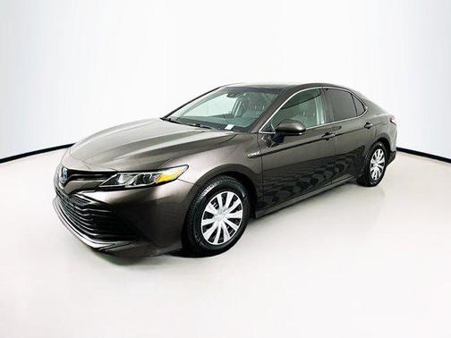 2019 Toyota Camry Hybrid LE