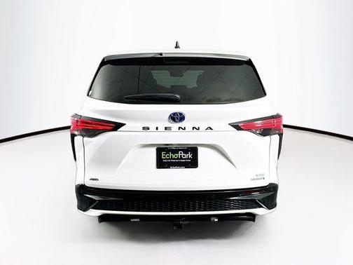 2023 Toyota Sienna XSE 7 Passenger