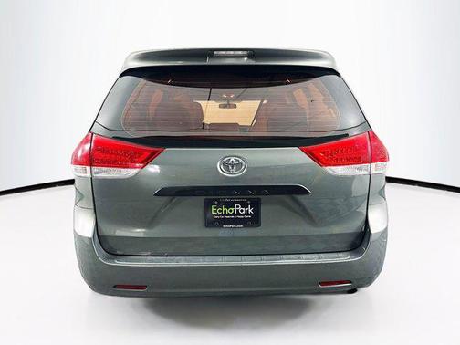 2014 Toyota Sienna L
