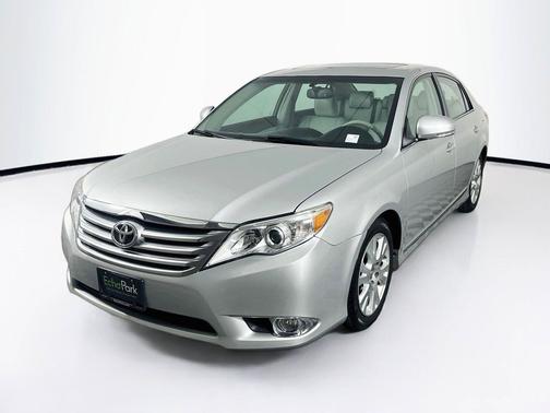 Classic Silver Metallic 2012 Toyota Avalon Base