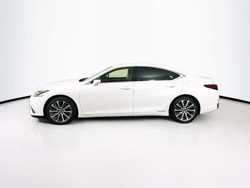 Eminent White Pearl 2019 Lexus ES 300h Base