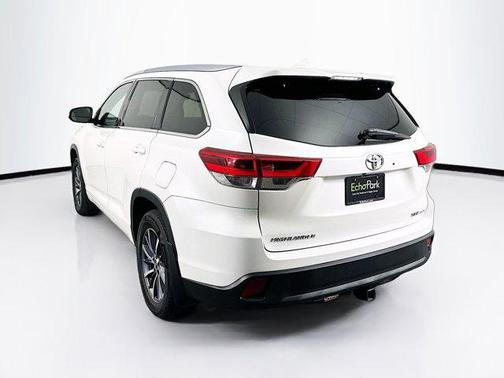 Blizzard Pearl 2018 Toyota Highlander XLE