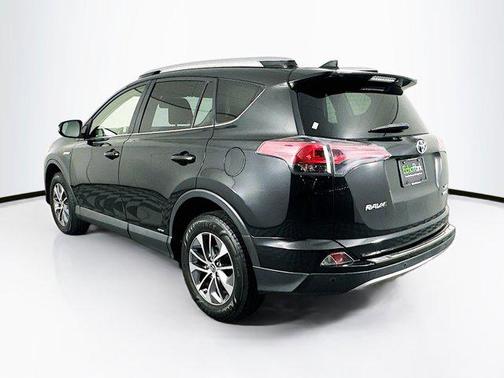 2018 Toyota RAV4 Hybrid XLE