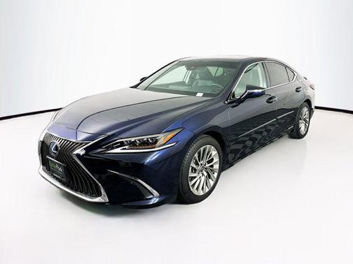 2020 Lexus ES 300h Luxury