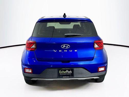 2021 Hyundai VENUE SE