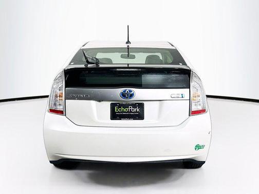 2014 Toyota Prius Plug-in Base