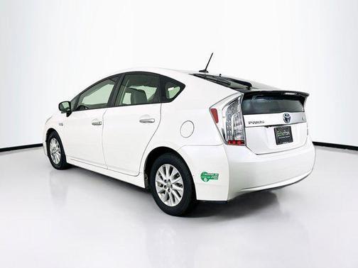 2014 Toyota Prius Plug-in Base