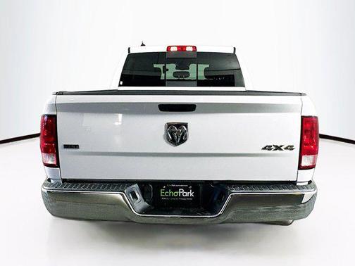 2019 RAM 1500 SLT