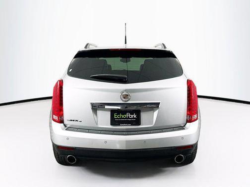 Radiant Silver Metallic 2011 Cadillac SRX Luxury Collection