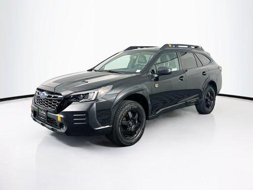 Crystal Black Silica 2023 Subaru Outback Wilderness
