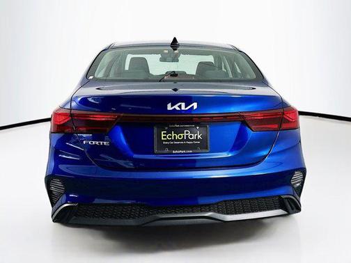Deep Sea Blue 2022 Kia Forte LXS