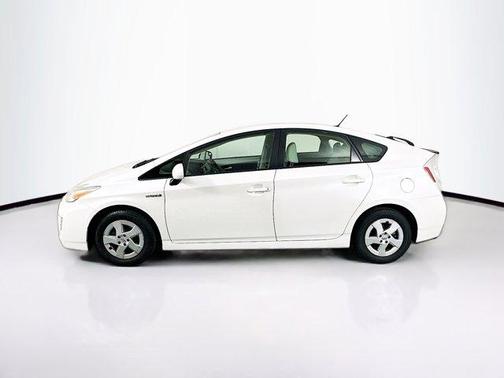 2010 Toyota Prius III