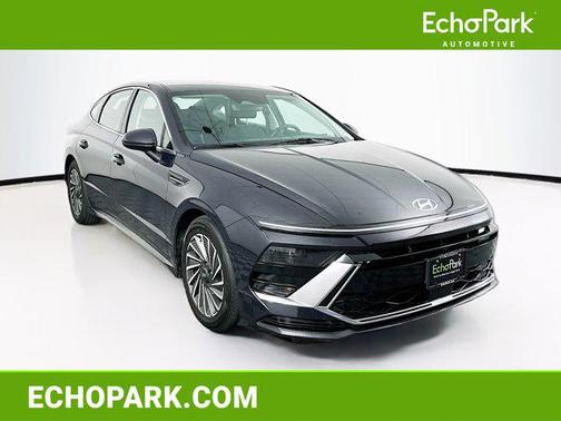 2025 Hyundai SONATA Hybrid SE