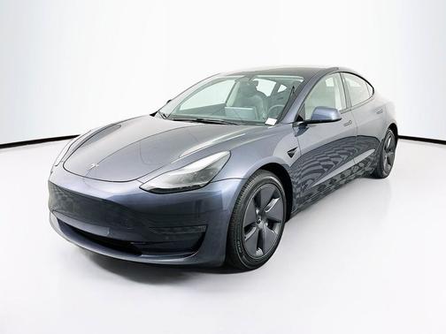 Gray 2022 Tesla Model 3 Long Range