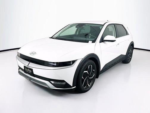 Atlas White 2024 Hyundai IONIQ 5 SE