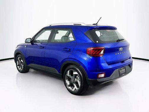 2023 Hyundai VENUE Limited