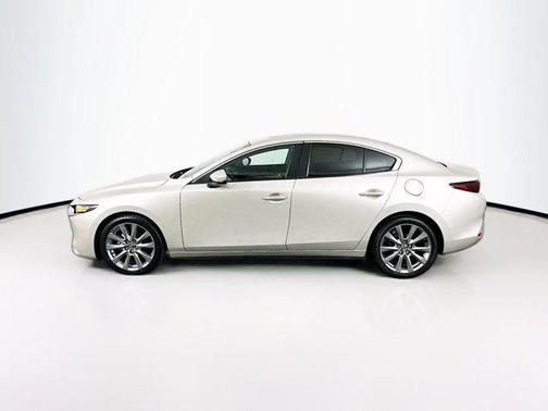 2023 Mazda Mazda3 FWD w/Preferred Package