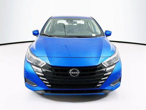 2023 Nissan Versa 1.6 SV