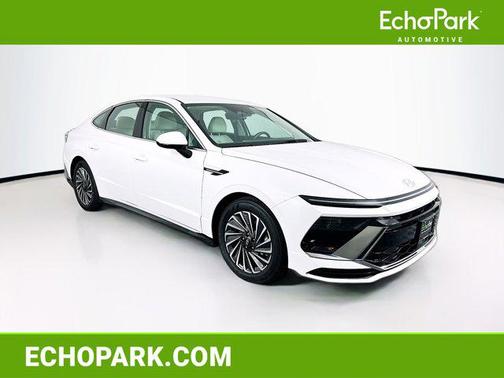 2025 Hyundai SONATA Hybrid SE