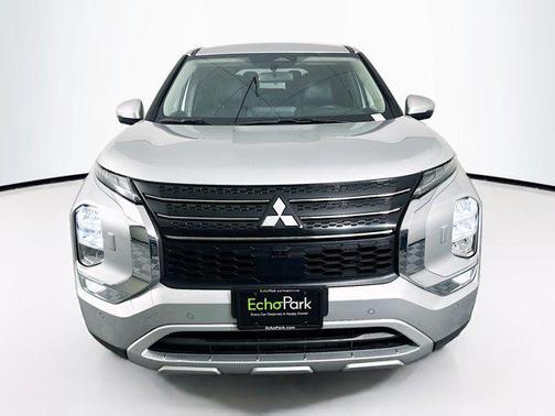 Alloy Silver Metallic 2024 Mitsubishi Outlander SE 2.5 S-AWC