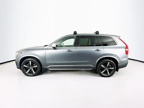 2017 Volvo XC90 T6 R-Design